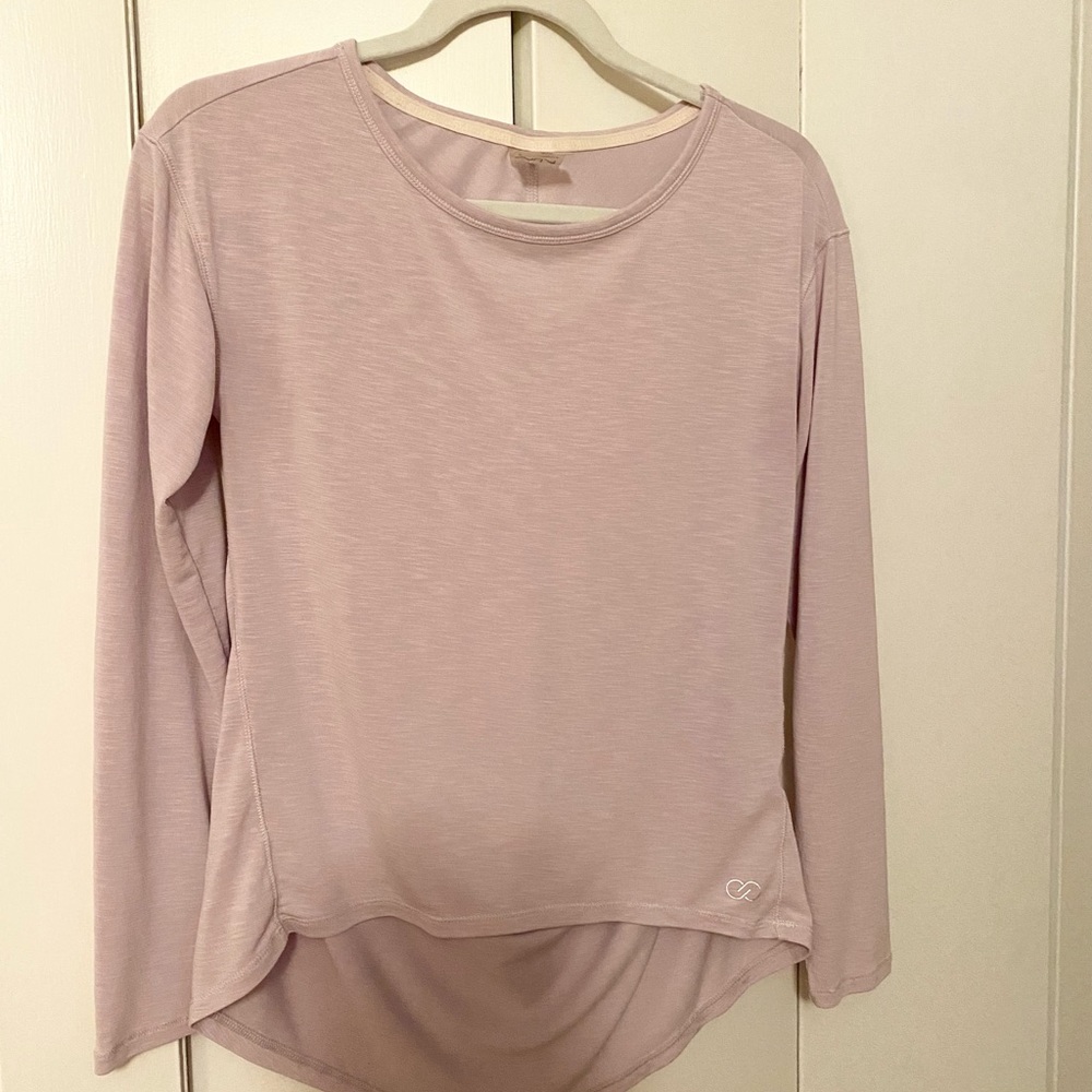 Carrie Underwood Long Sleeve Athletic Top